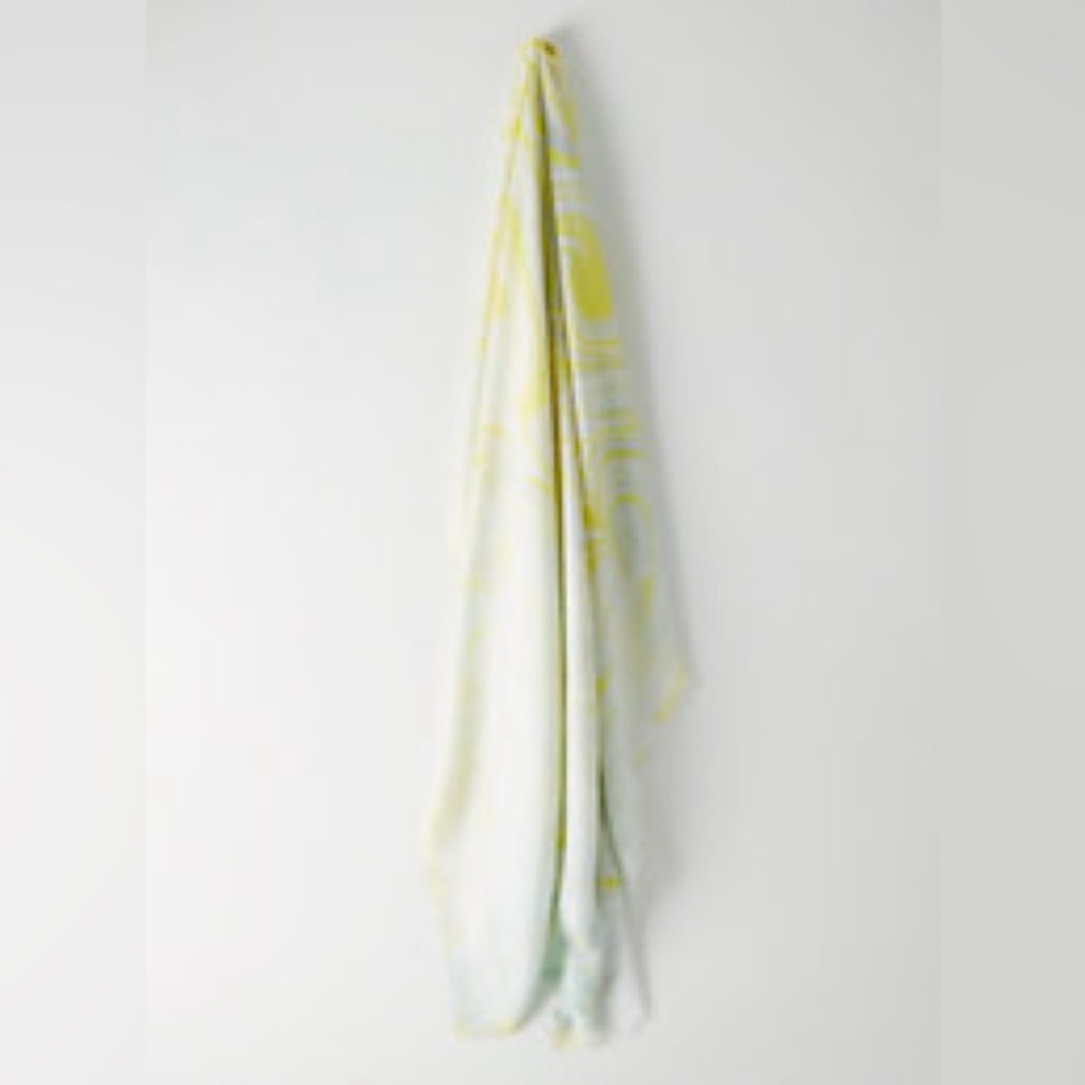NWT ARITZIA MAIN CHARACTER Swirl Pattern 100% Tencel Scarf